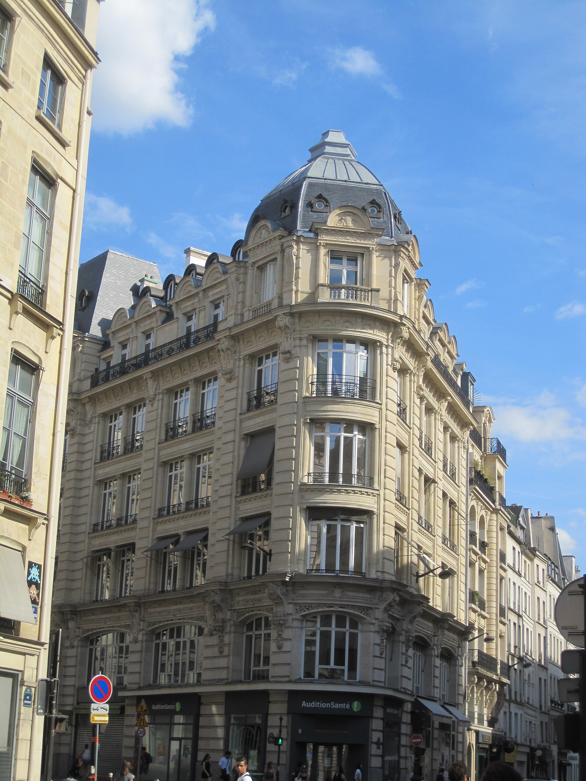 Officials Address Heatwave Pressures, Museum Security and Transit Works Across Paris