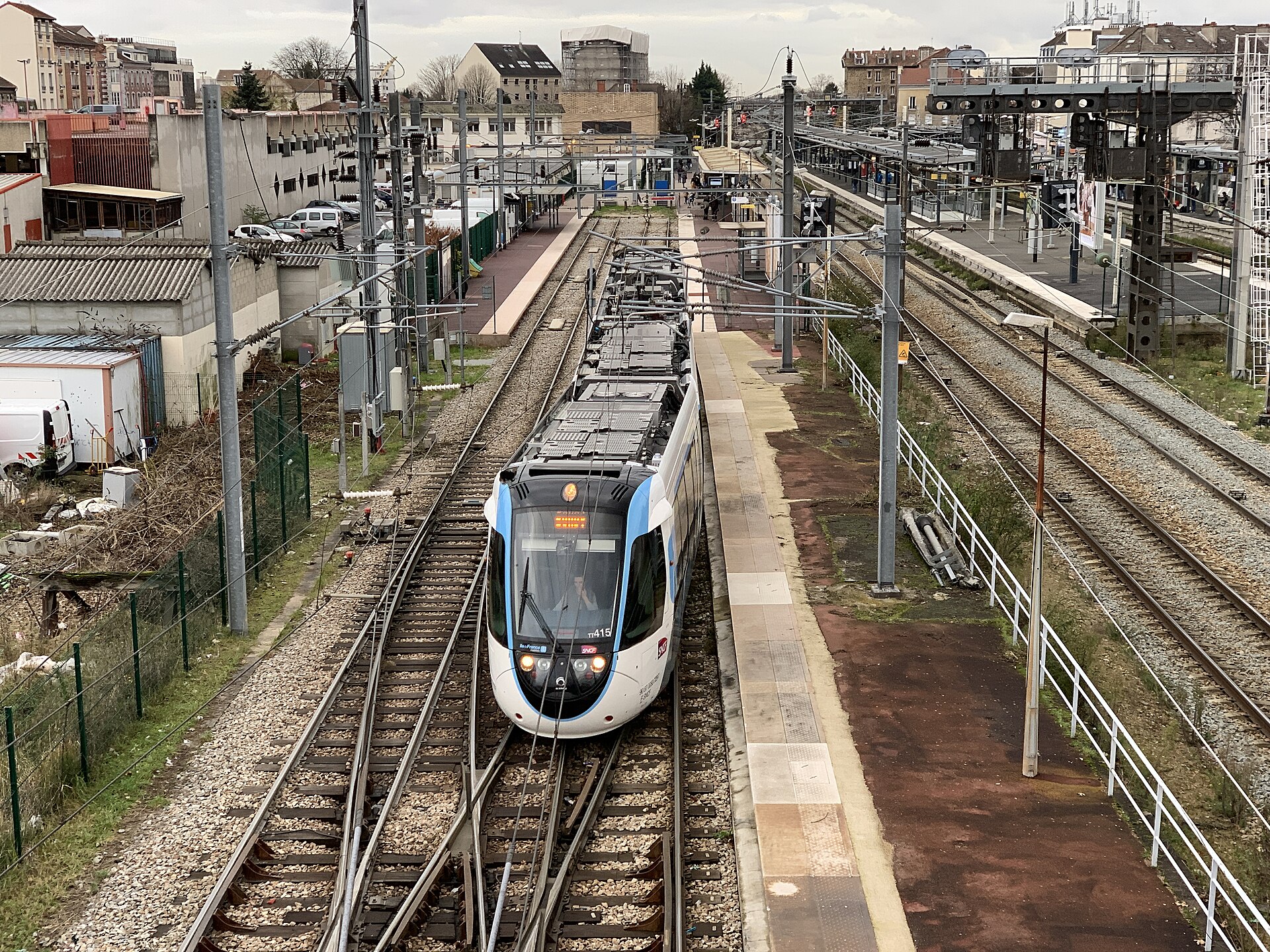 Investors Flood Paris Property Market, Intensifying Competition in Prime Districts