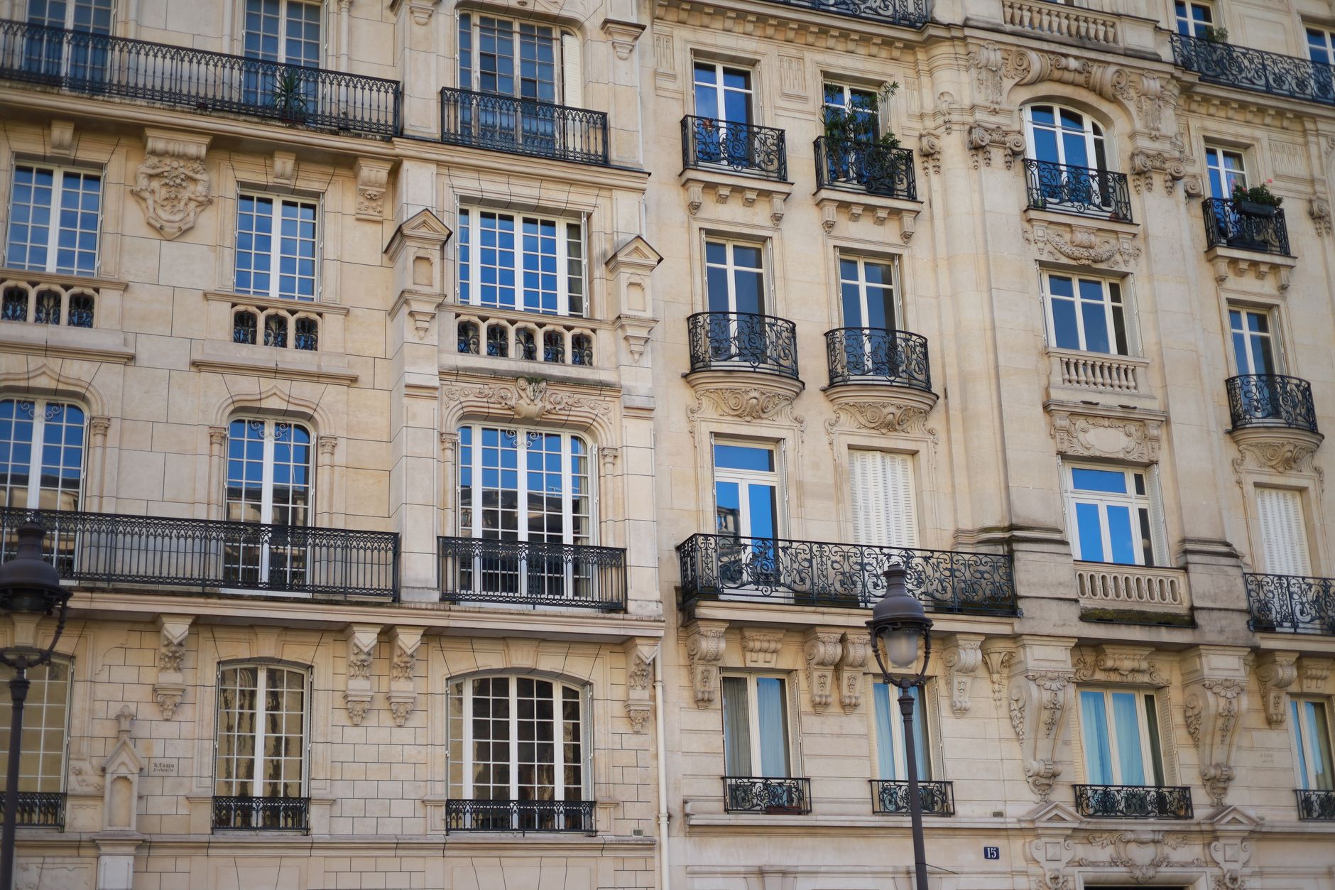 'My Apartment Doesn't Exist Anymore': Paris Renters Speak Out as Landlords Swap Listings With Stock Images