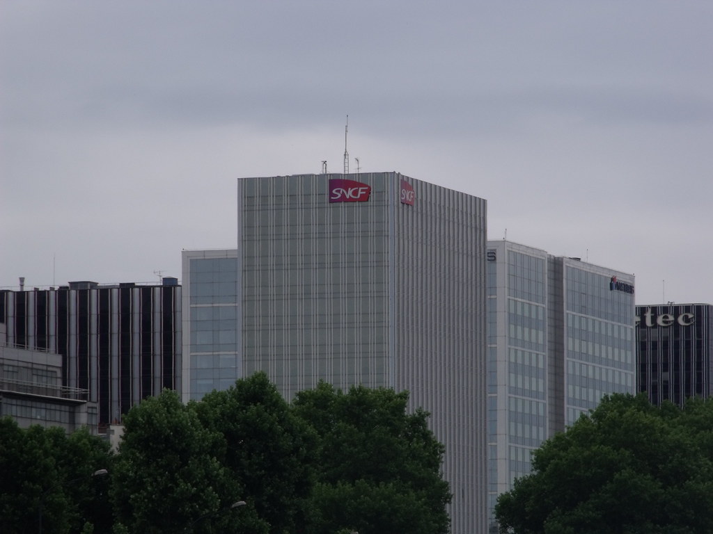 Paris Referendum on Infrastructure Funding to Influence Local Jobs and Services